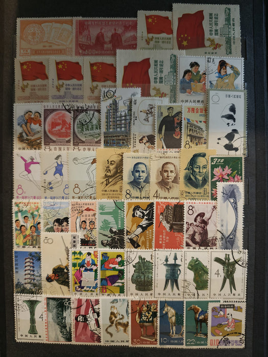 Clasor cu timbre China (aproximativ 1400-1500) cota mare de catalog