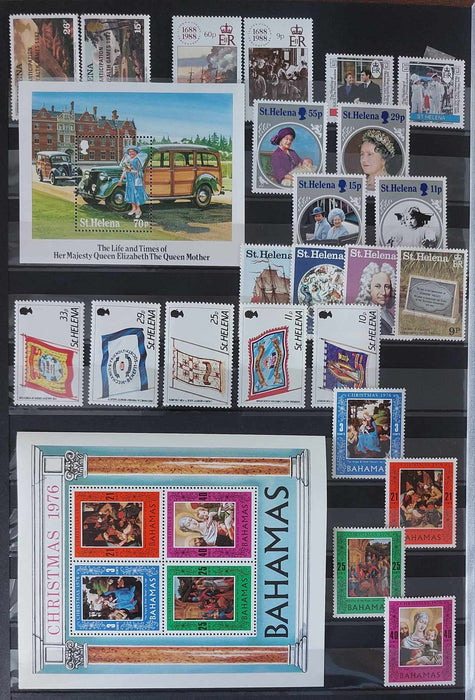 Clasor bine garnisit cu timbre straine, majoritatea colonii britanice, serii complete si cateva deparaiate. Cota buna de catalog.