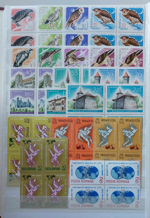 2 Clasoare 48 pagini (incluse) cu timbre romanesti perioada 1965-1975, peste 95% serii complete, simple sau in blocuri de 4