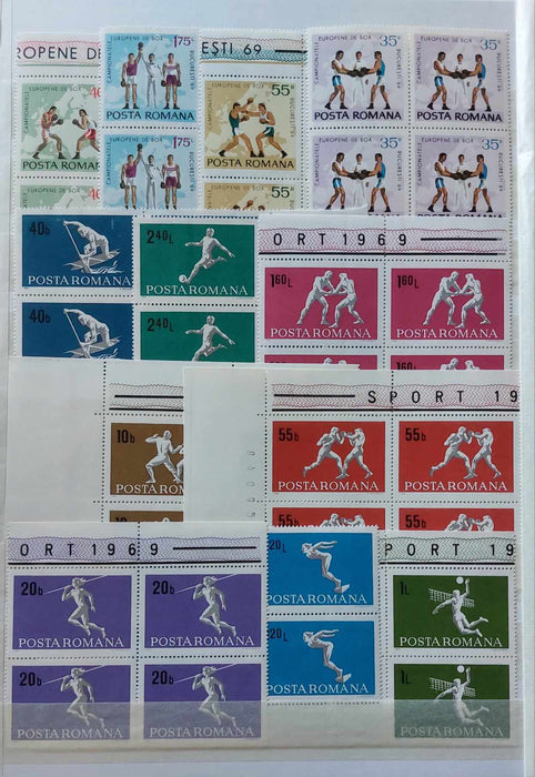 2 Clasoare 48 pagini (incluse) cu timbre romanesti perioada 1965-1975, peste 95% serii complete, simple sau in blocuri de 4