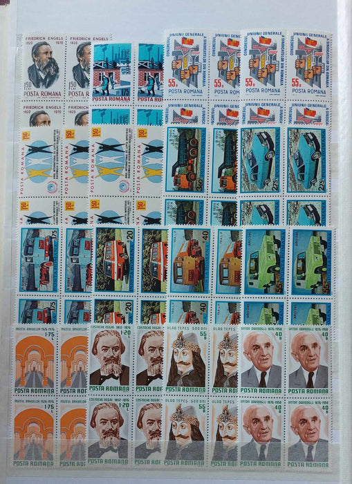 2 Clasoare 48 pagini (incluse) cu timbre romanesti perioada 1965-1975, peste 95% serii complete, simple sau in blocuri de 4