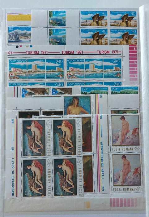 2 Clasoare 48 pagini (incluse) cu timbre romanesti perioada 1965-1975, peste 95% serii complete, simple sau in blocuri de 4