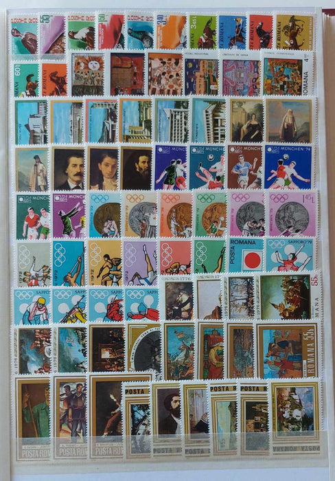 2 Clasoare 48 pagini (incluse) cu timbre romanesti perioada 1965-1975, peste 95% serii complete, simple sau in blocuri de 4