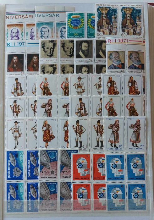 2 Clasoare 48 pagini (incluse) cu timbre romanesti perioada 1965-1975, peste 95% serii complete, simple sau in blocuri de 4