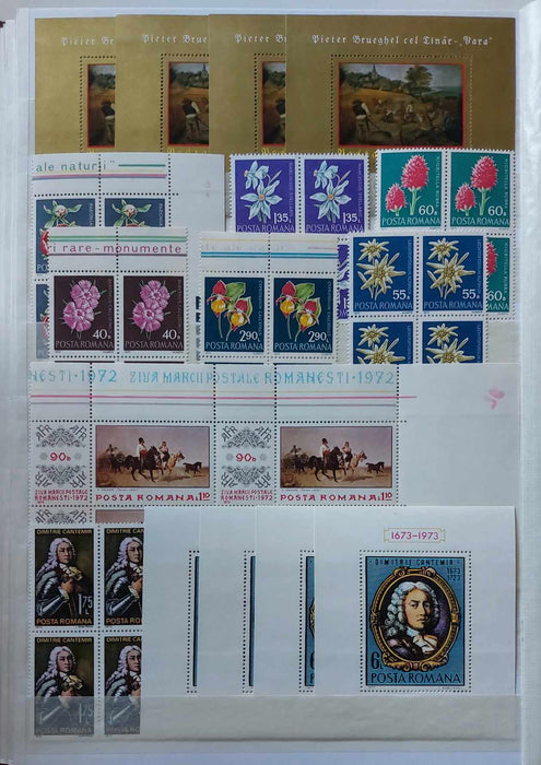 2 Clasoare 48 pagini (incluse) cu timbre romanesti perioada 1965-1975, peste 95% serii complete, simple sau in blocuri de 4