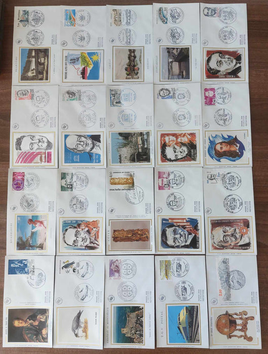 Franta Lot continand 374 FDC (179 in album, care este inclus), diferite tematici, pictura, personalitati, aniversari etc.