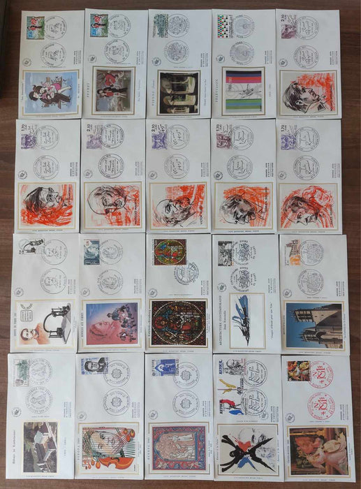 Franta Lot continand 374 FDC (179 in album, care este inclus), diferite tematici, pictura, personalitati, aniversari etc.