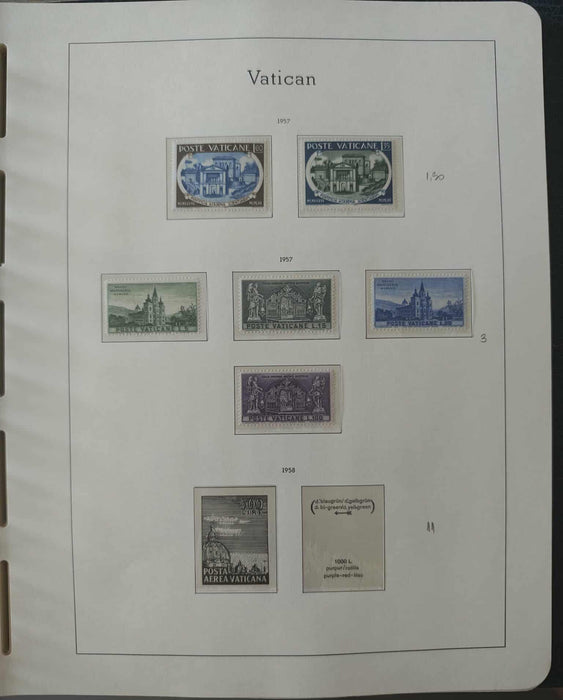 Album ilustrat LEUCHTTURM hingless posete transparente colectie VATICAN 1920-1969 aproximativ 80 serii complete