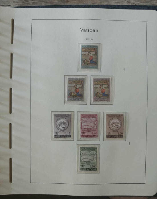 Album ilustrat LEUCHTTURM hingless posete transparente colectie VATICAN 1920-1969 aproximativ 80 serii complete