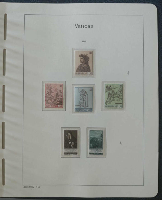 Album ilustrat LEUCHTTURM hingless posete transparente colectie VATICAN 1920-1969 aproximativ 80 serii complete