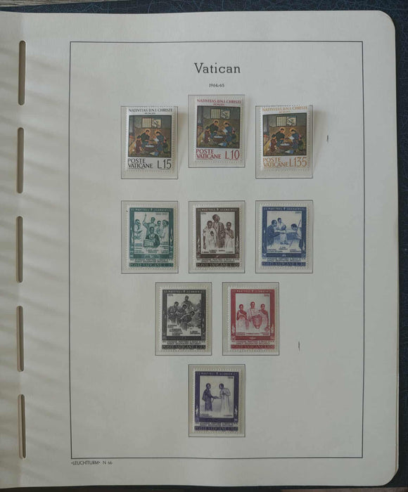 Album ilustrat LEUCHTTURM hingless posete transparente colectie VATICAN 1920-1969 aproximativ 80 serii complete