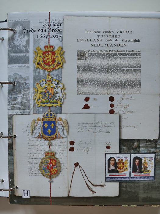 Album/Enciclopedie tematica ARTA, PICTURA, PERSONALITATI, MARINA, NAVIGATIE, VAPOARE, ISTORIE contine 78 pagini ilustrate, cu timbre in posete de plastic. SUPERB!! Albumul are coperti si caseta din piele.