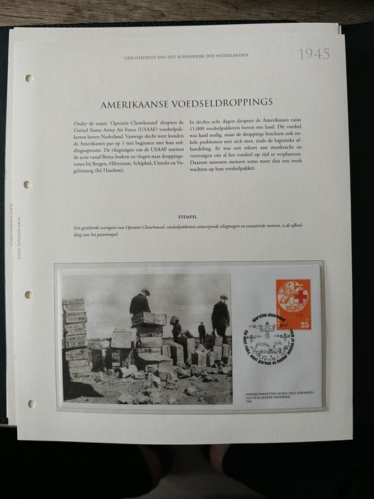 Album/Enciclopedie tematica CRUCEA ROSIE, AL II-lea RAZBOI MONDIAL (WWII), ANIVERSARI, PERSONALITATI contine in jur de 100 plicuri filatelice ilustrate in posete de plastic. Albumul are coperti si caseta din piele.