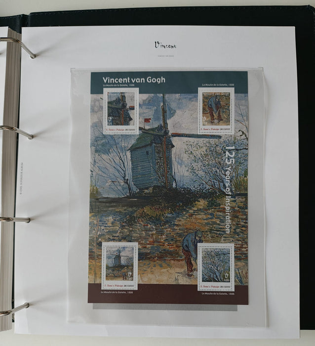 Album/Enciclopedie Vincent Van Gogh tematica ARTA, PICTURA contine 38 blocuri mari ilustratein posete de plastic, cu picturi celebre. SUPERB!! Albumul are coperti si caseta din piele.