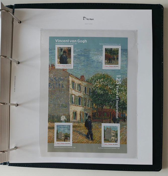 Album/Enciclopedie Vincent Van Gogh tematica ARTA, PICTURA contine 38 blocuri mari ilustratein posete de plastic, cu picturi celebre. SUPERB!! Albumul are coperti si caseta din piele.