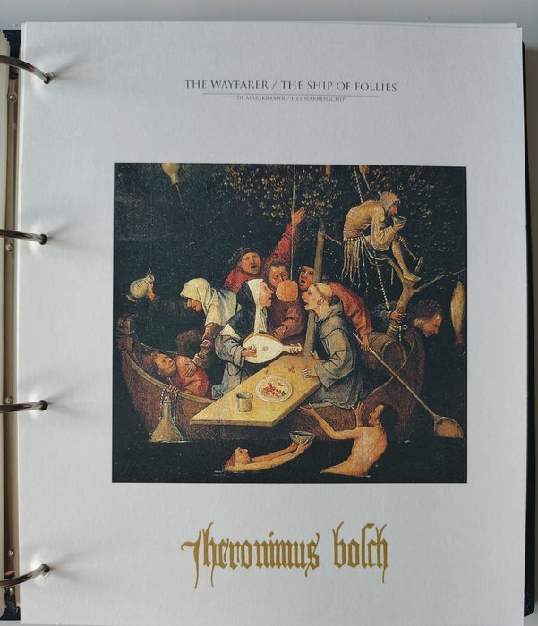 Album/Enciclopedie Hieronymus Bosch tematica ARTA, PICTURA, RELIGIE, EZOTERISM contine aproximativ 100 serii, blocuri ilustrate si maxicarduri in posete de plastic, cu picturi celebre . SUPERB!! Albumul are coperti si caseta din piele.