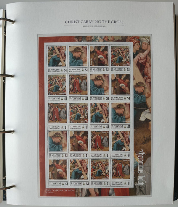 Album/Enciclopedie Hieronymus Bosch tematica ARTA, PICTURA, RELIGIE, EZOTERISM contine aproximativ 100 serii, blocuri ilustrate si maxicarduri in posete de plastic, cu picturi celebre . SUPERB!! Albumul are coperti si caseta din piele.