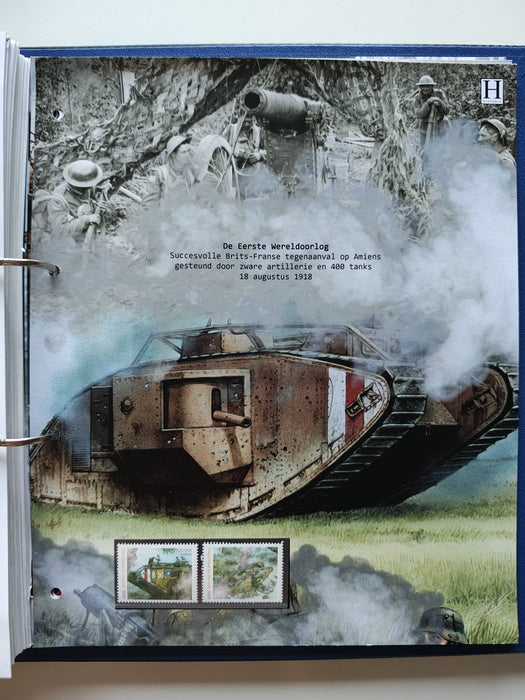 Album/Enciclopedie tematica PRIMUL RAZBOI MONDIAL (WWI), ARTA, PERSONALITATI, MASINI DE LUPTA, ISTORIE contine 62 pagini ilustrate, cu timbre in posete de plastic. SUPERB!! Albumul are coperti si caseta din piele.