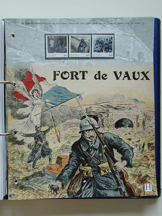 Album/Enciclopedie tematica PRIMUL RAZBOI MONDIAL (WWI), ARTA, PERSONALITATI, MASINI DE LUPTA, ISTORIE contine 62 pagini ilustrate, cu timbre in posete de plastic. SUPERB!! Albumul are coperti si caseta din piele.