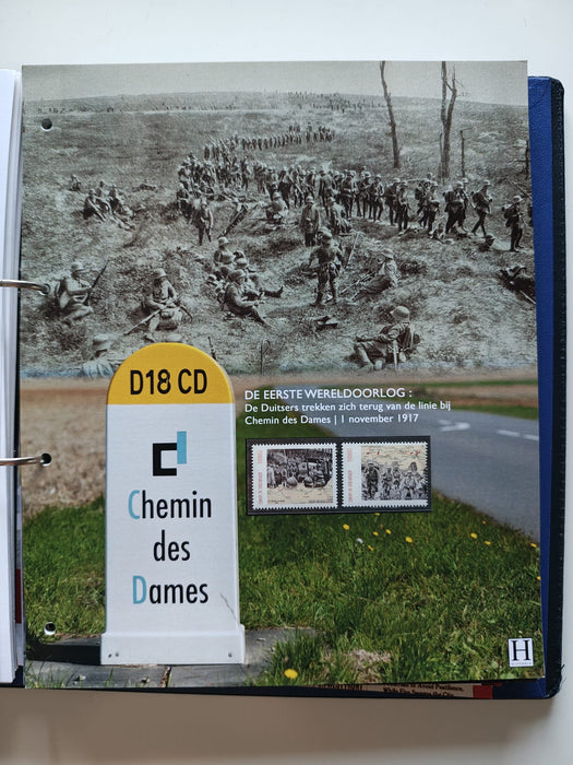 Album/Enciclopedie tematica PRIMUL RAZBOI MONDIAL (WWI), ARTA, PERSONALITATI, MASINI DE LUPTA, ISTORIE contine 62 pagini ilustrate, cu timbre in posete de plastic. SUPERB!! Albumul are coperti si caseta din piele.