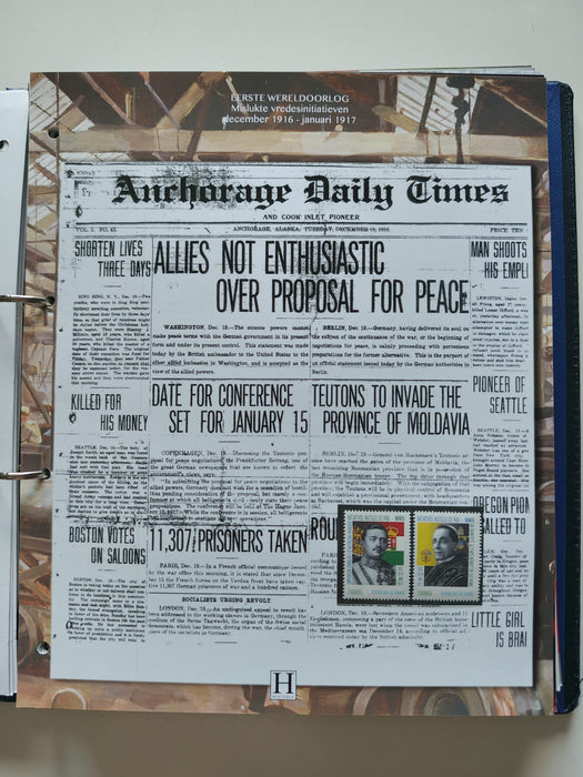 Album/Enciclopedie tematica PRIMUL RAZBOI MONDIAL (WWI), ARTA, PERSONALITATI, MASINI DE LUPTA, ISTORIE contine 62 pagini ilustrate, cu timbre in posete de plastic. SUPERB!! Albumul are coperti si caseta din piele.