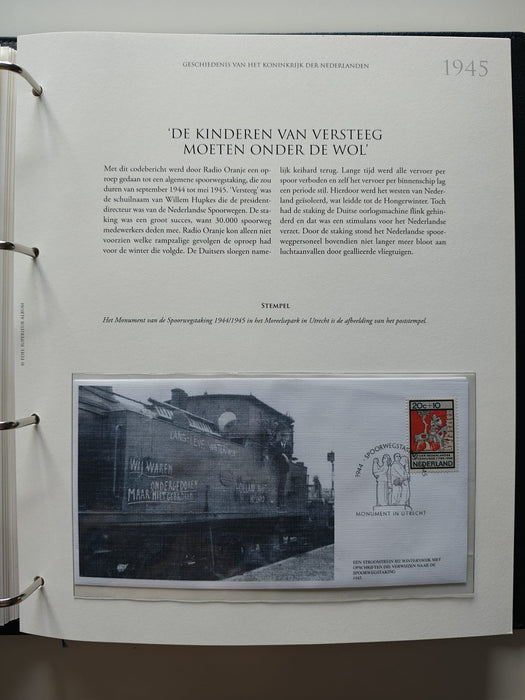 Album/Enciclopedie tematica CRUCEA ROSIE, AL II-lea RAZBOI MONDIAL (WWII), ANIVERSARI, PERSONALITATI contine in jur de 100 plicuri filatelice ilustrate in posete de plastic. Albumul are coperti si caseta din piele.