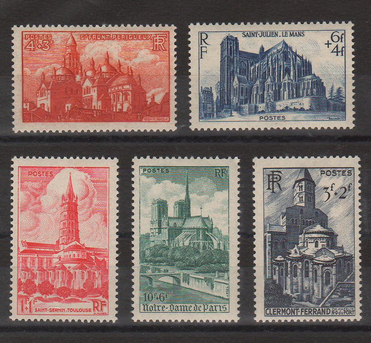 France 1947 Churchies Cathedrals cv. 9.30$ (TIP A)