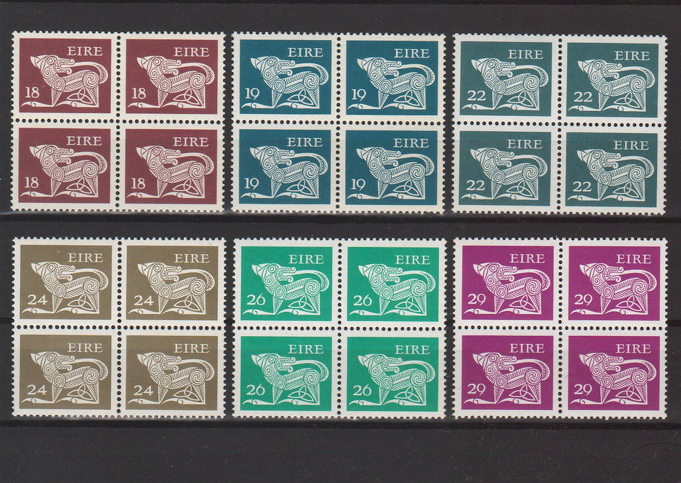 Ireland 1980-82 Ancient Dog perf. 14x15 block of 4 cv. 32.00$ (TIP A)