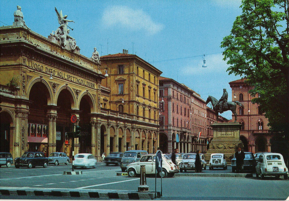 Postcard Italia Bologna Piazza Garibaldi (TIP A)