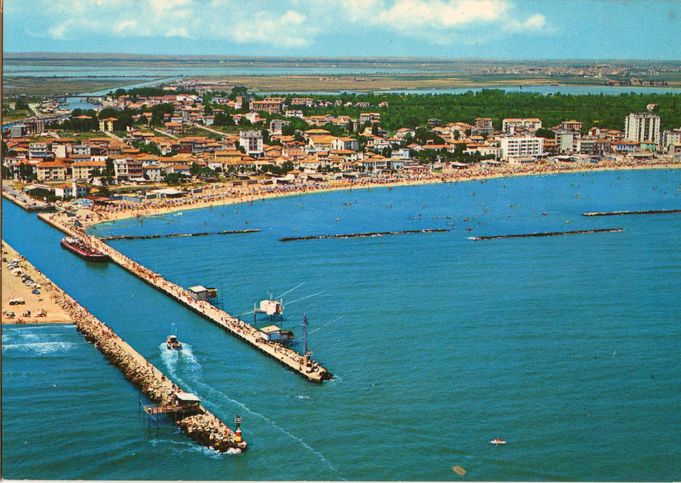 Postcard Italia Ferrara - Porto Garibaldi (TIP A)
