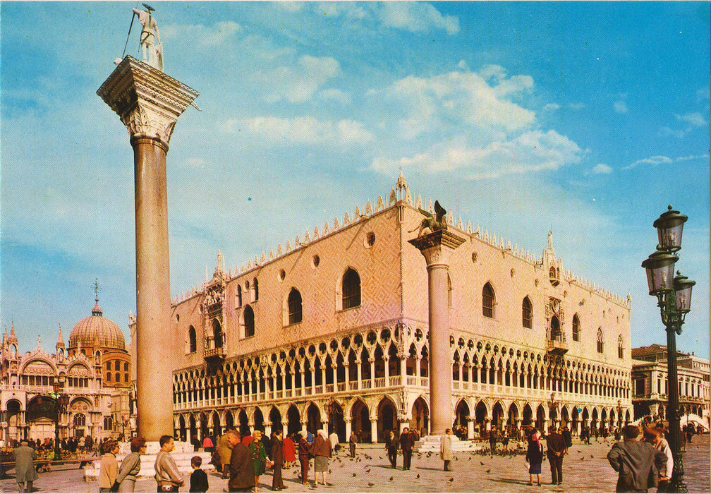 Postcard Italia Venezia Il Palazzo Ducale (TIP A)